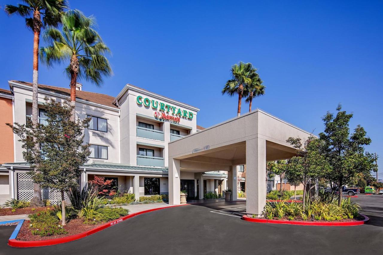 Hotel Courtyard By Marriott Oakland Airport Exterior foto