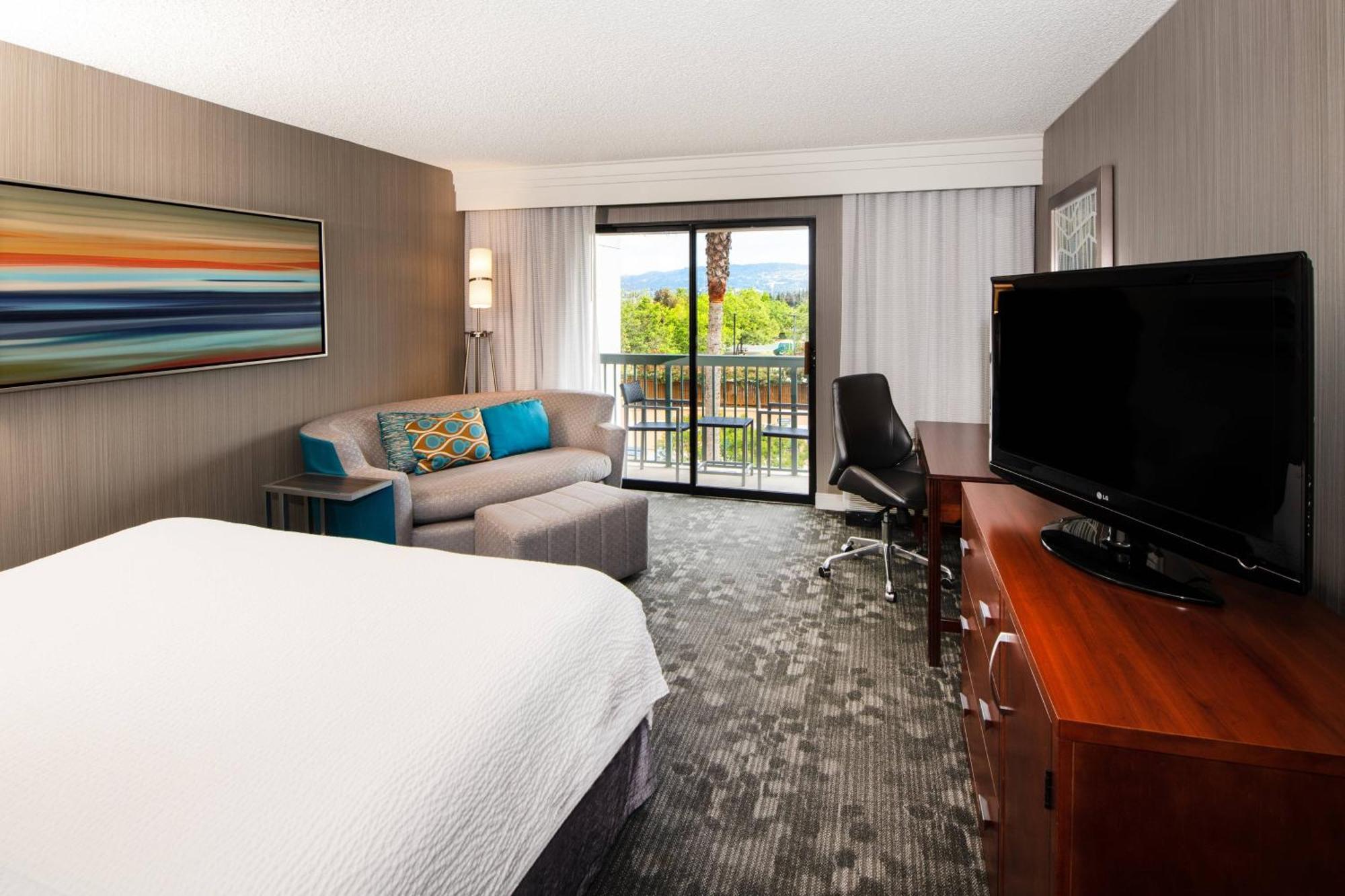 Hotel Courtyard By Marriott Oakland Airport Exterior foto