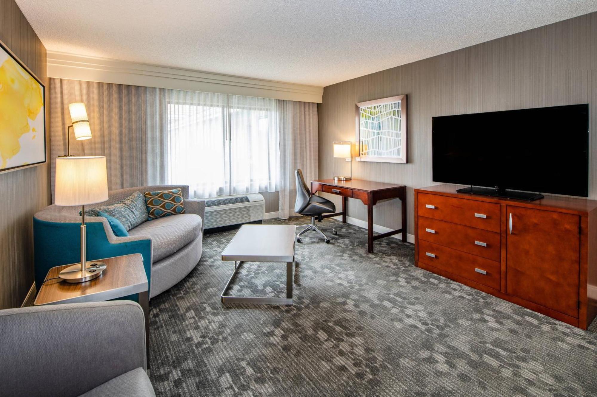 Hotel Courtyard By Marriott Oakland Airport Exterior foto