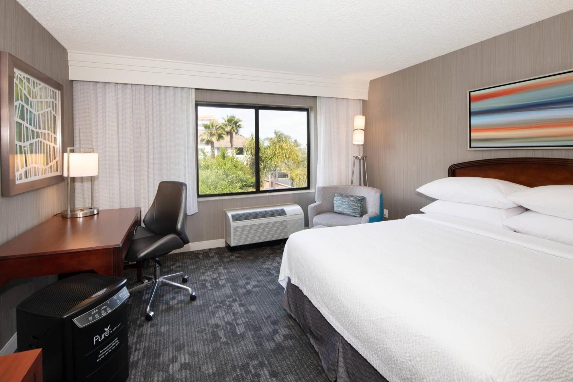 Hotel Courtyard By Marriott Oakland Airport Exterior foto