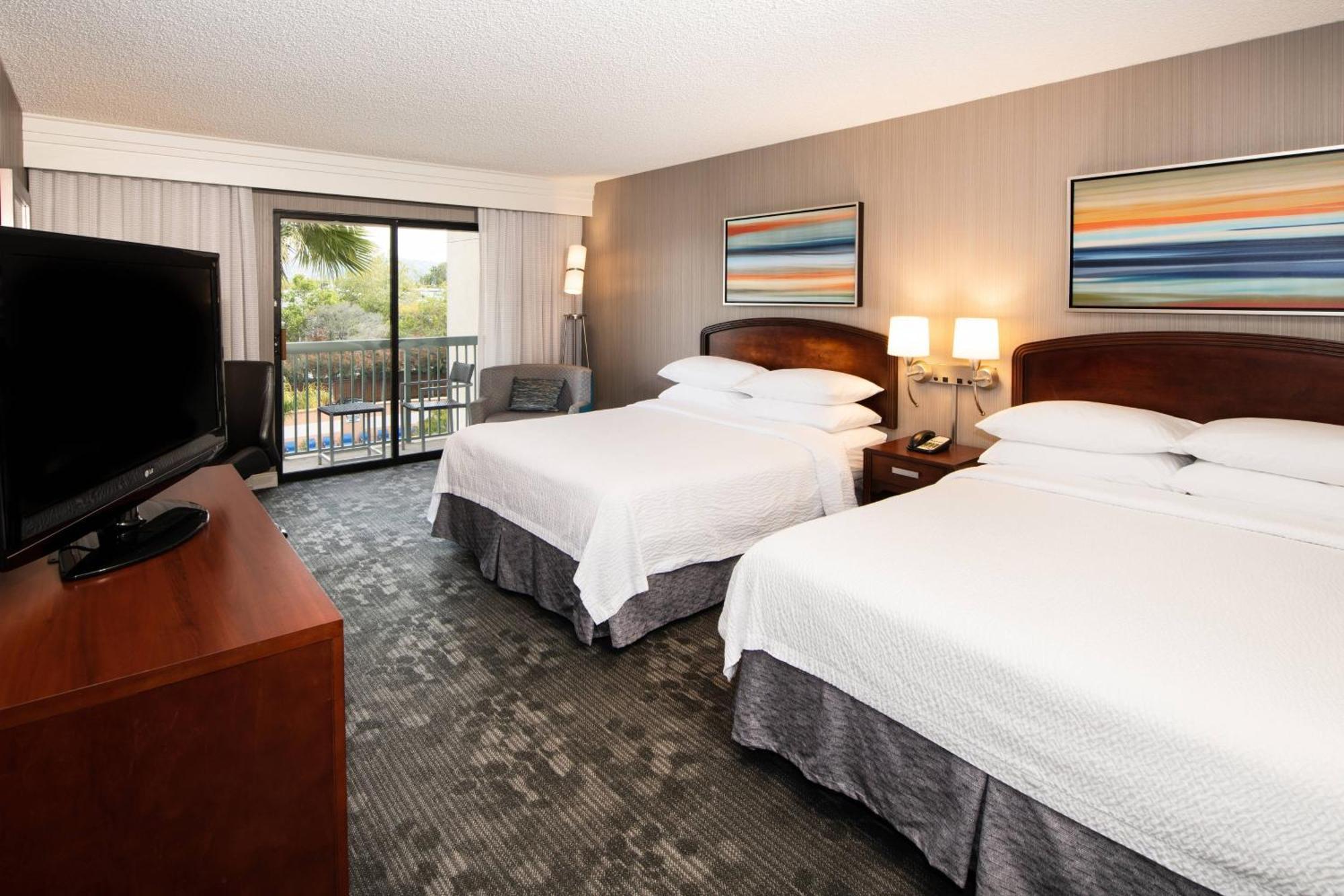 Hotel Courtyard By Marriott Oakland Airport Exterior foto